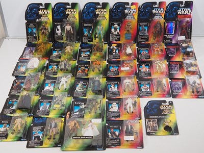 Lot 134 - A group of sealed 1990s issue KENNER STAR WARS...