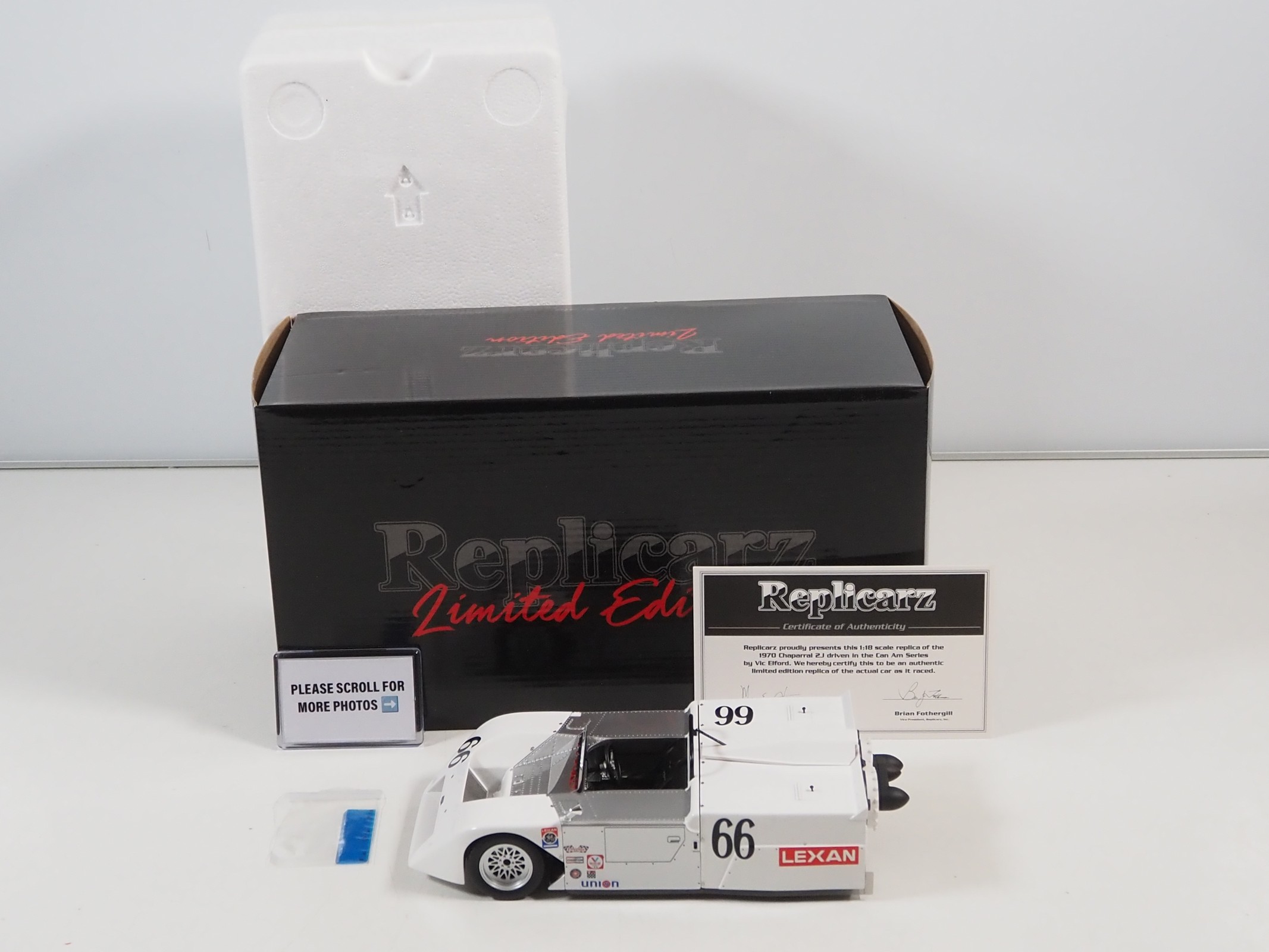 m*y様 ミニチャンプス　CHAPARRAL2J Can Nam 1970 ミニチャンプス CHAPARRAL2J Can Nam 1970 Minichamps