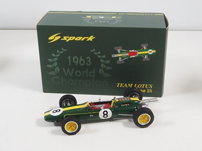 Lot 255 - A pair of SPARK 1:18 Team Lotus Formula 1 cars,...