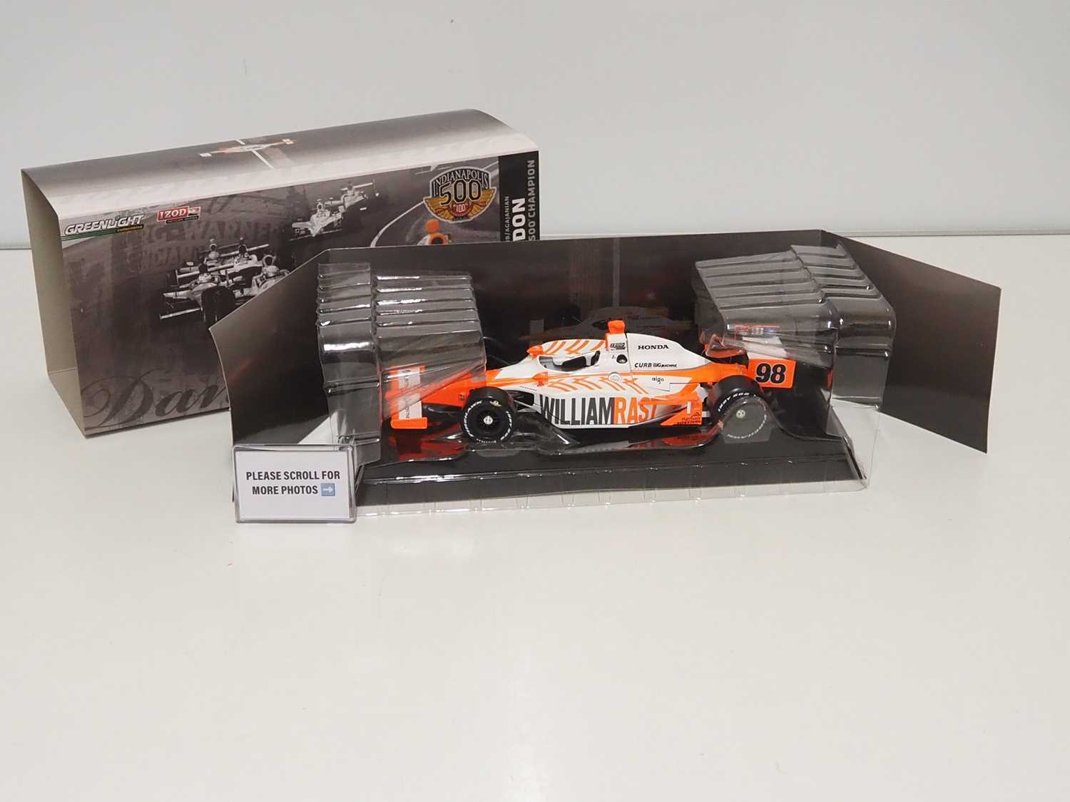 Lot 266 - A GREENLIGHT 1:18 scale Indycar series race...