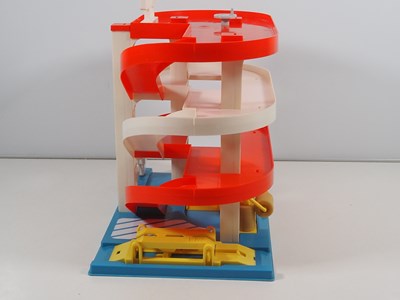 Lot 517 - A MATCHBOX MG6 plastic garage set in original...