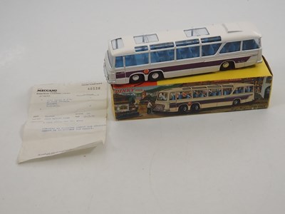 Lot 581 - A DINKY #952 Vega Major Luxury Coach, factory...