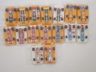Lot 584 - A group of POLISTIL/POLITOYS 1:32 scale...