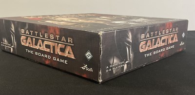 Lot 591 - BATTLESTAR GALATICA THE BOARD GAME (2008)...