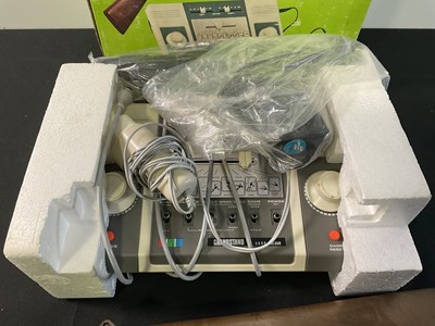 Lot 650 - A boxed ADMAN GRANDSTAND MODEL 500 colour TV...