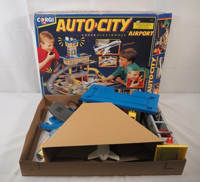 Lot 19 - A CORGI Autocity Electronic Airport playset...