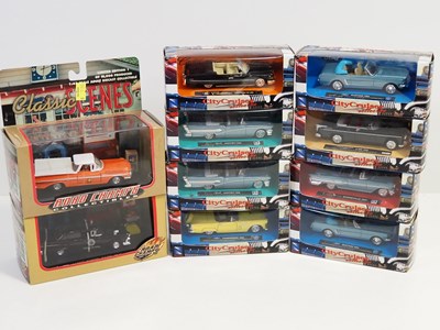 Lot 282 - A group of 1:43 scale diecast American outline...