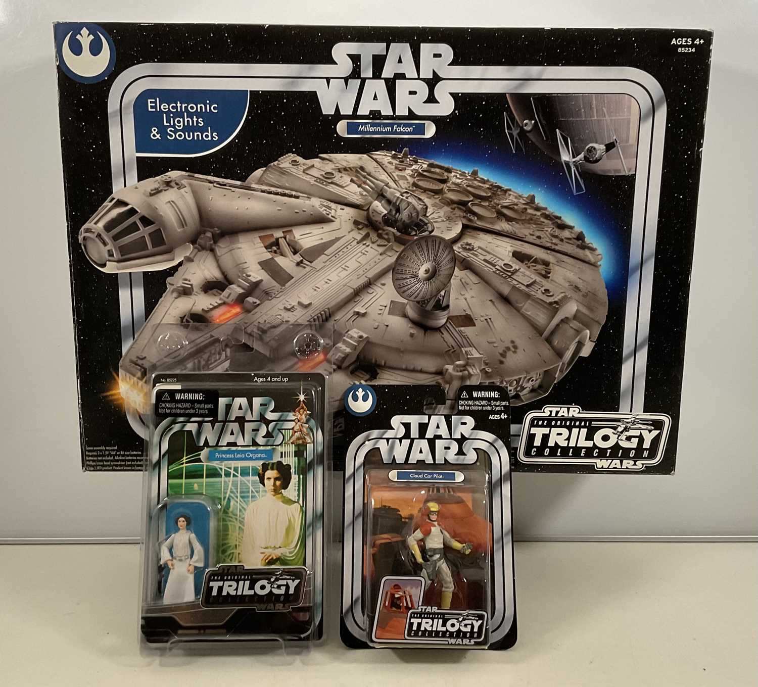 Lot 693 - STAR WARS: The Original Trilogy Collection by...
