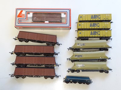 Lot 258 - A group of kitbuilt and RTR hopper wagons (one...