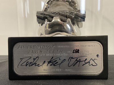 Lot 258 - A set of JAMES BOND signature edition 1:1...