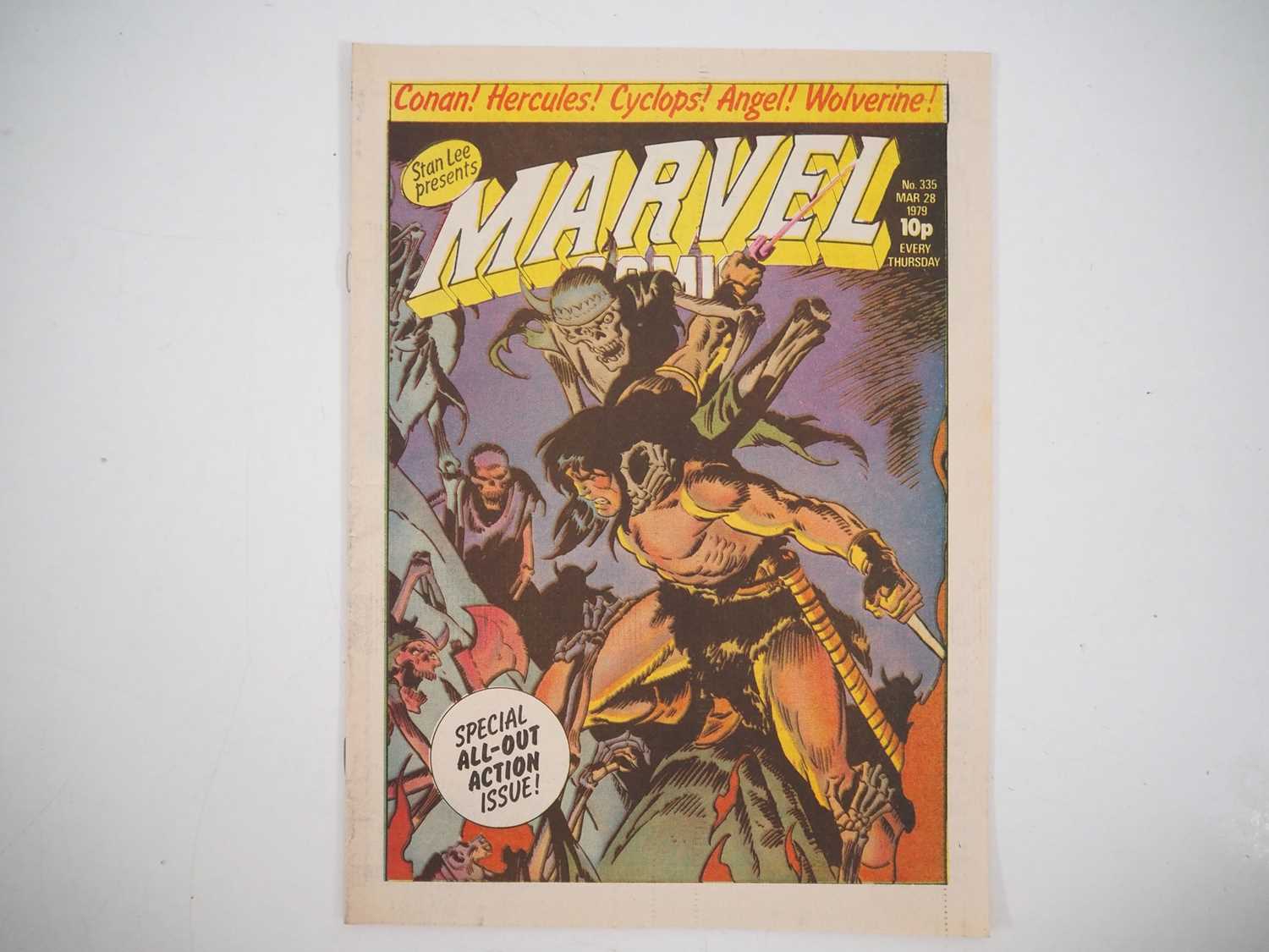 Lot 2 - MARVEL COMIC #335 (1979 - MARVEL UK) - Rare...
