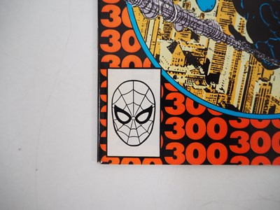 Lot 9 - AMAZING SPIDER-MAN #300 - (1988 - MARVEL) -...