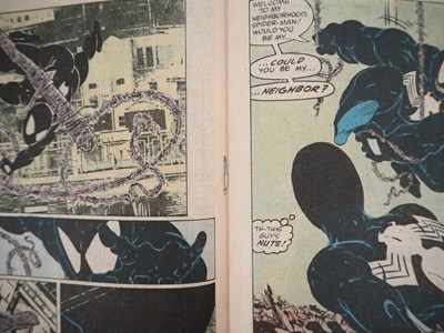 Lot 9 - AMAZING SPIDER-MAN #300 - (1988 - MARVEL) -...