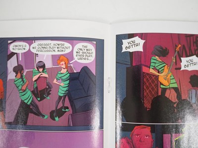 Lot 24 - EDGE OF SPIDER-VERSE #2 (2014 - MARVEL) -...