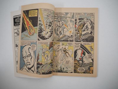 Lot 367 - SILVER SURFER #1 - (1968 - MARVEL) - Silver...