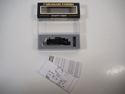 Lot 6 - A pair of GRAHAM FARISH N gauge steam tank...