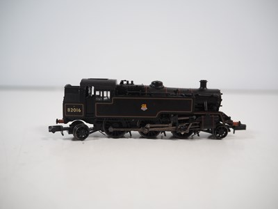 Lot 6 - A pair of GRAHAM FARISH N gauge steam tank...