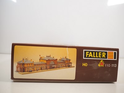Lot 31 - A FALLER HO gauge 'Bahnhof Bonn' (Bonn...