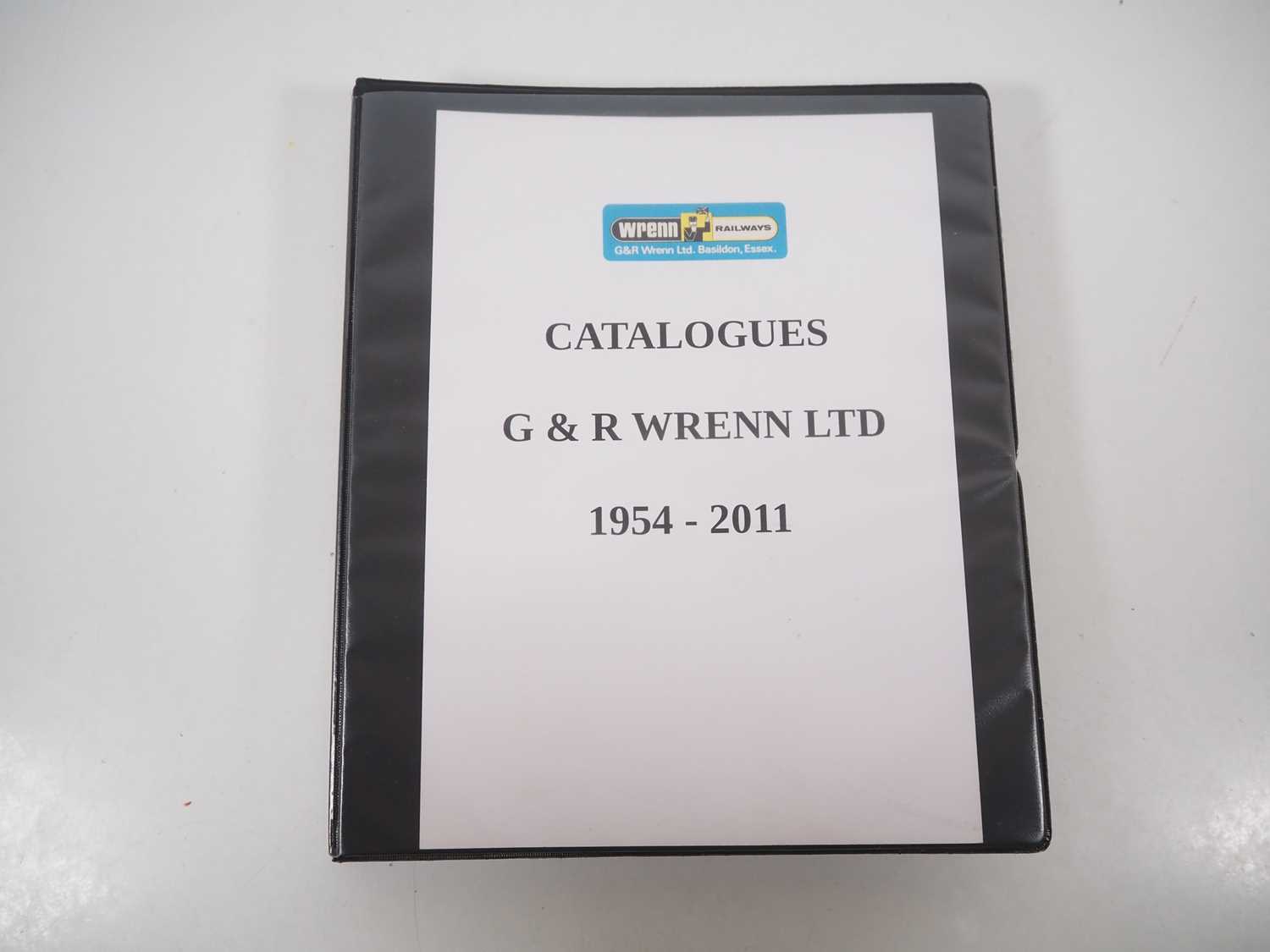 Lot 33 - A folder containing a quantity of WRENN OO...