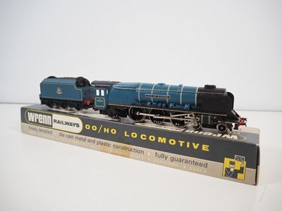 Lot 35 - A pair of WRENN OO gauge steam locomotives...