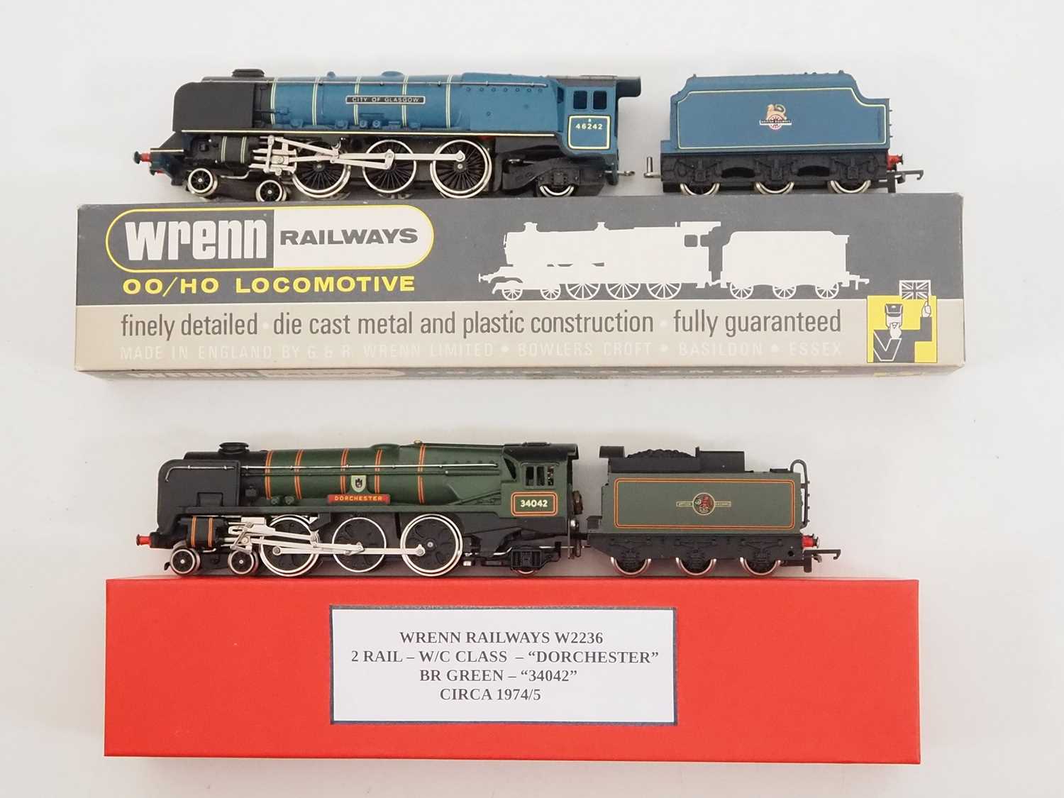 Lot 35 - A pair of WRENN OO gauge steam locomotives...