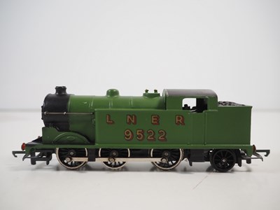 Lot 36 - A group of WRENN OO gauge steam tank...