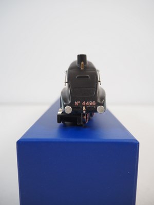 Lot 37 - A pair of WRENN OO gauge class A4 steam...