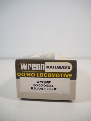 Lot 38 - A pair of WRENN OO gauge locomotives...