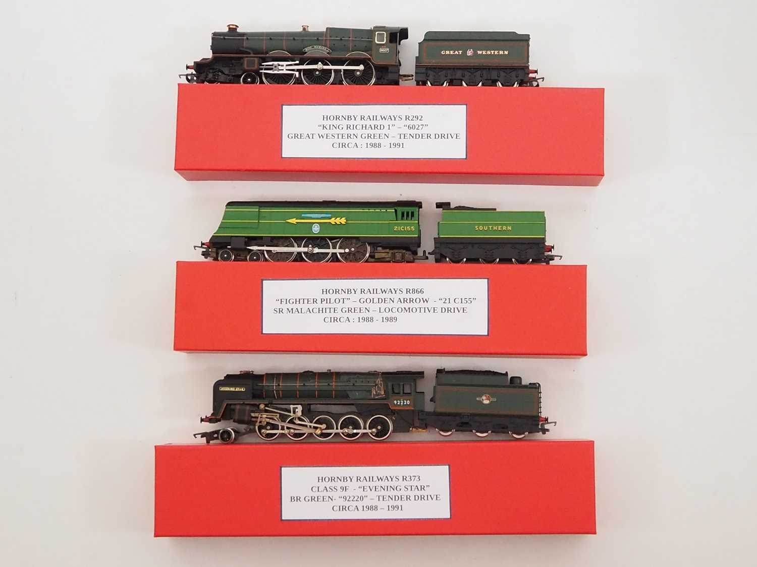 Lot 39 - A group of HORNBY OO gauge 1980s production...