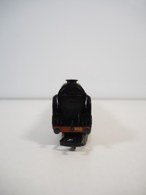 Lot 42 - A BACHMANN OO gauge 31-400 limited edition...