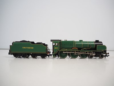 Lot 42 - A BACHMANN OO gauge 31-400 limited edition...