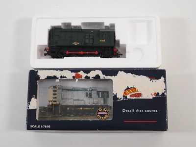Lot 100 - A group of BACHMANN OO gauge diesel...