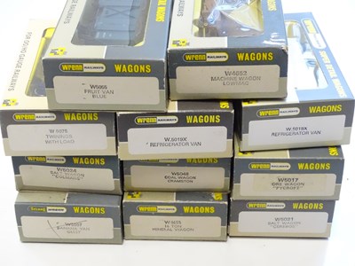 Lot 265 - A group of assorted WRENN wagons as lotted -...