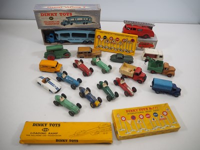 Lot 499 - A group of boxed and unboxed DINKY diecast...