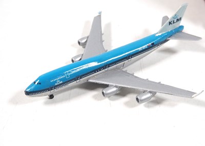 Lot 620 - A SCHABAK 1:600 scale diecast aircraft set...