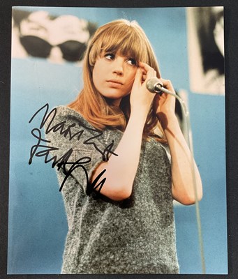 Lot 508 - MARIANNE FAITHFULL - signed colour 10x8...