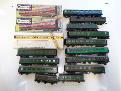 Lot 271 - A group of mostly kitbuilt coaches including a...