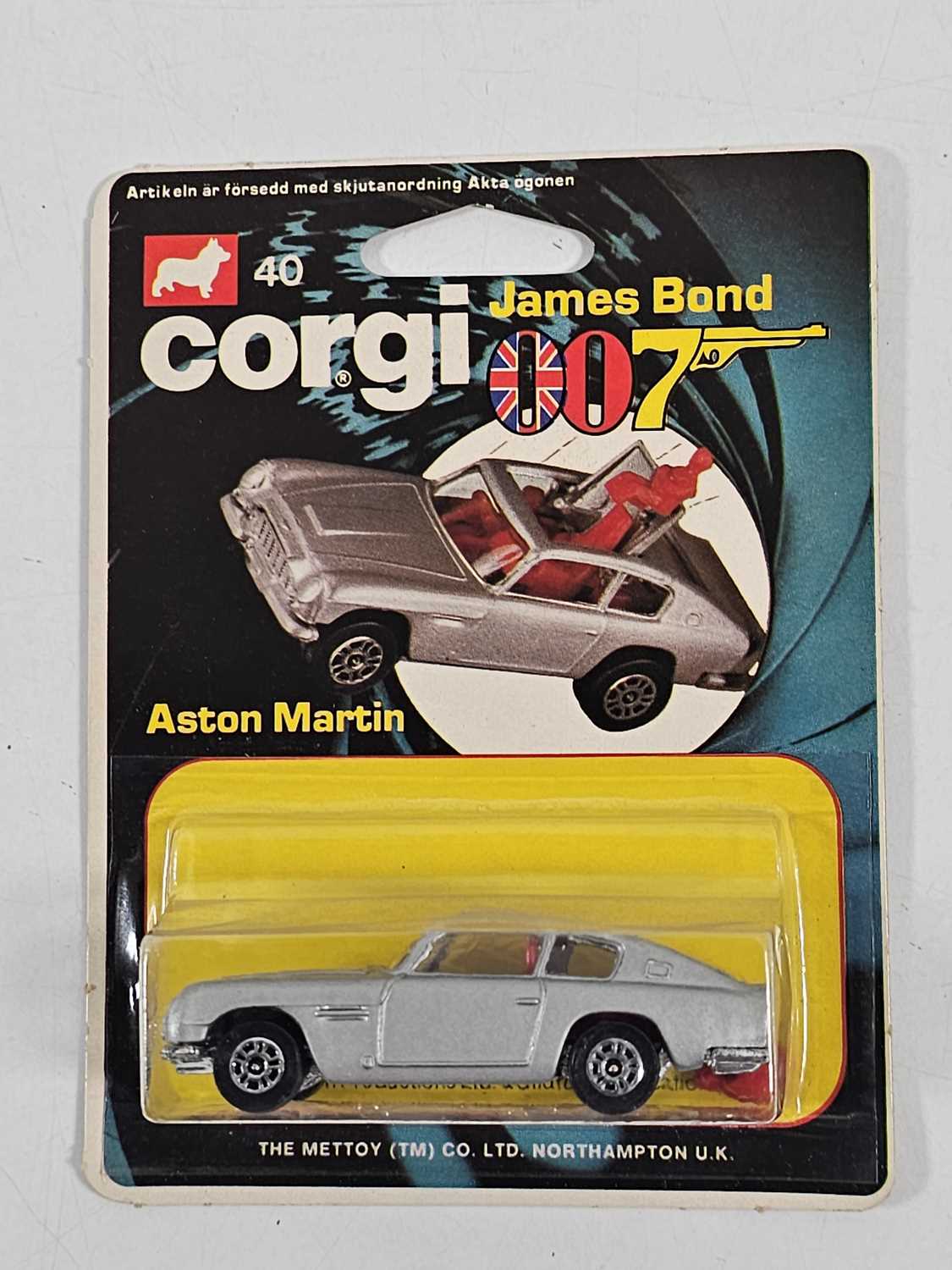 Lot 29 - CORGI Juniors James Bond #40 Aston Martin DB6 -...