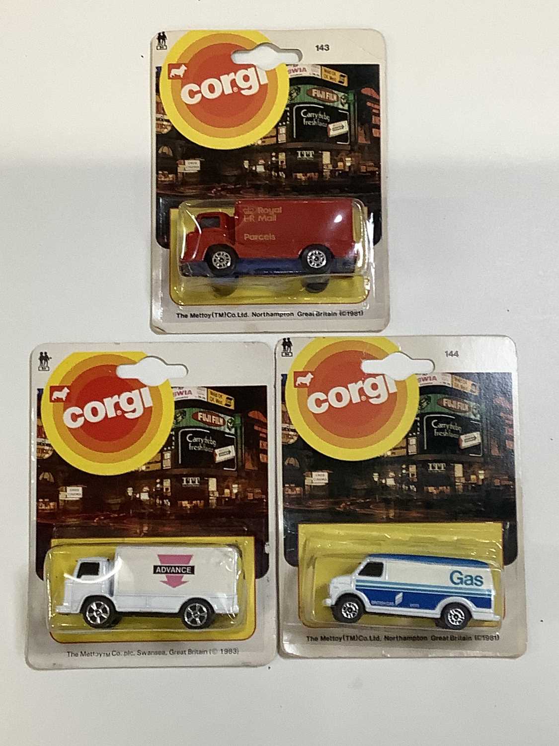 Lot 41 - Early 1980's CORGI Juniors on 'Piccadilly...