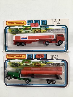 Lot 66 - MATCHBOX '900' series articulated lorry packs...