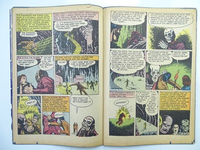 Lot 105 - EERIE # 15 - (1954 - AVON - Cents Copy) -...