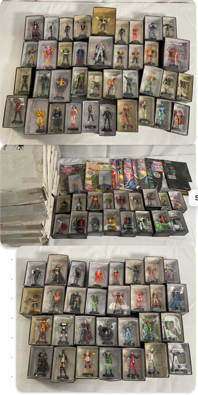 Lot 628 - A large collection of DC Eaglemoss figures....