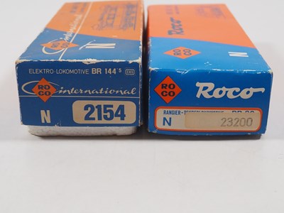 Lot 5 - ROCO - A pair of N gauge German outline...