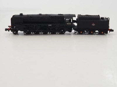 Lot 10 - N gauge diesel and steam locomotives...