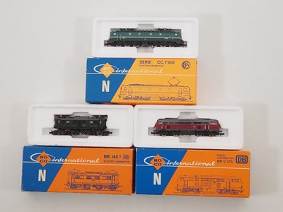 Lot 12 - A group of ROCO N gauge German and French...