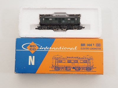 Lot 12 - A group of ROCO N gauge German and French...