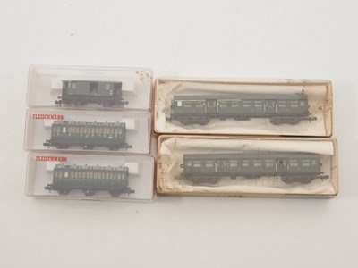 Lot 16 - An N gauge collection of German outline...