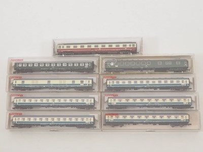 Lot 22 - N gauge German outline coaches in various DB...