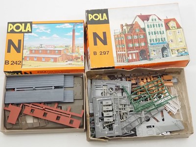 Lot 26 - A quantity of vintage N gauge kits by POLA and...