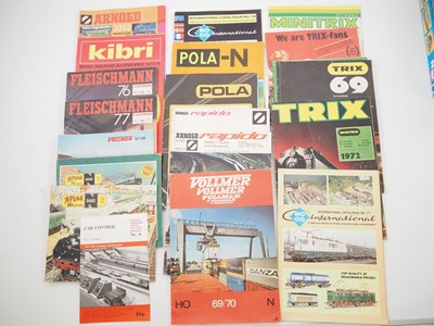 Lot 26 - A quantity of vintage N gauge kits by POLA and...